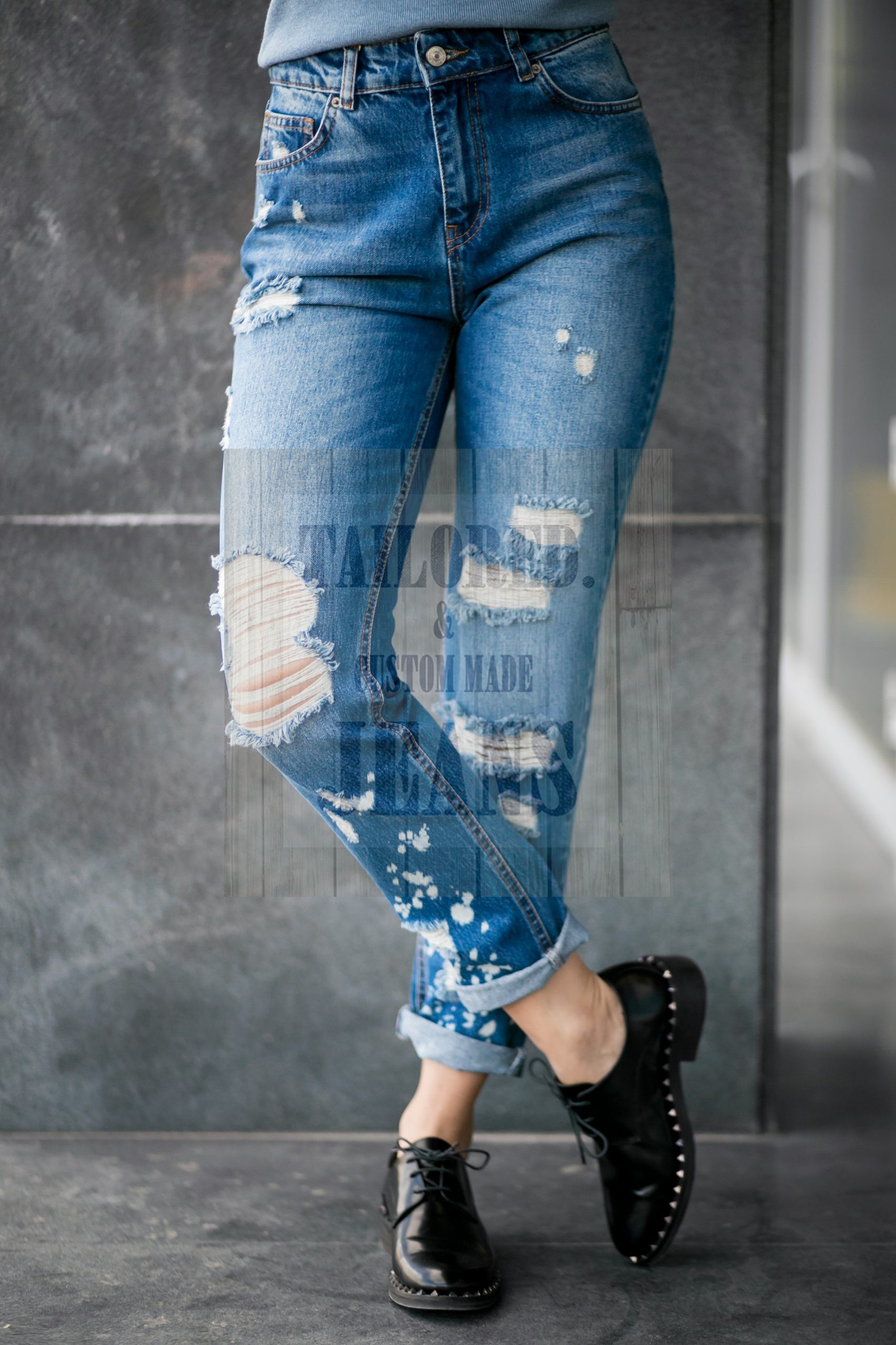 Order Boyfriend Fit Jeans: What to Know Before You Design Them Online